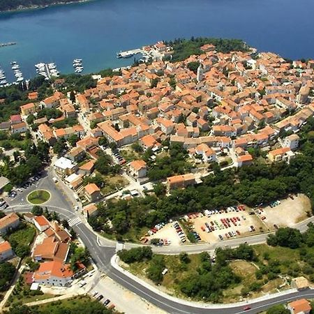 Apartmani Jozefina Omišalj Eksteriør billede